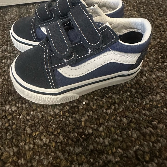 Vans Toddler Old Skool V - Picture 2 of 5